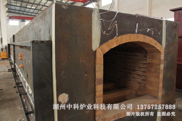 推桿式熱處理爐生產(chǎn)線